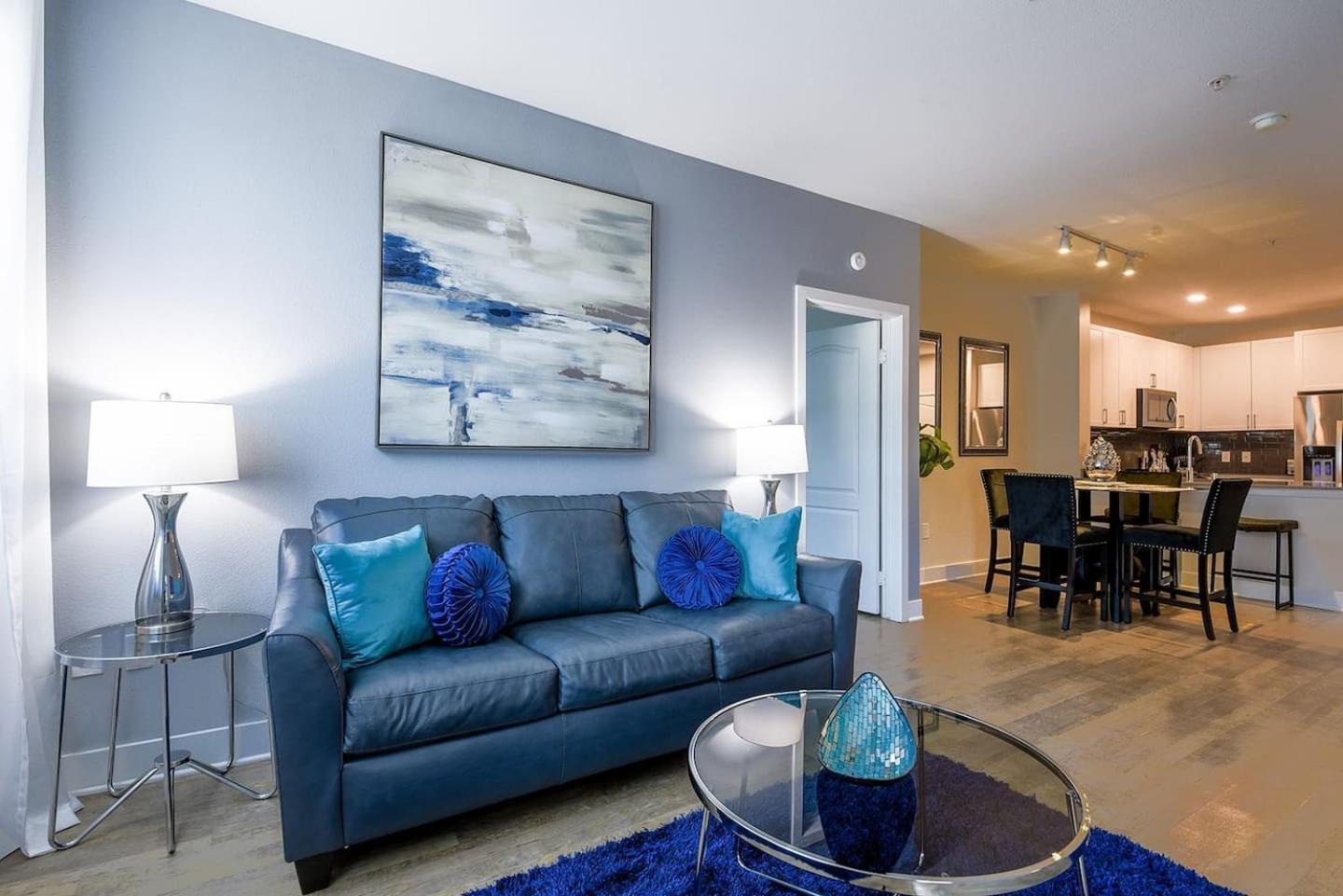 Hollywood, 21, 24 Hr Gym, Free Parking, Wi-fi * Los Angeles