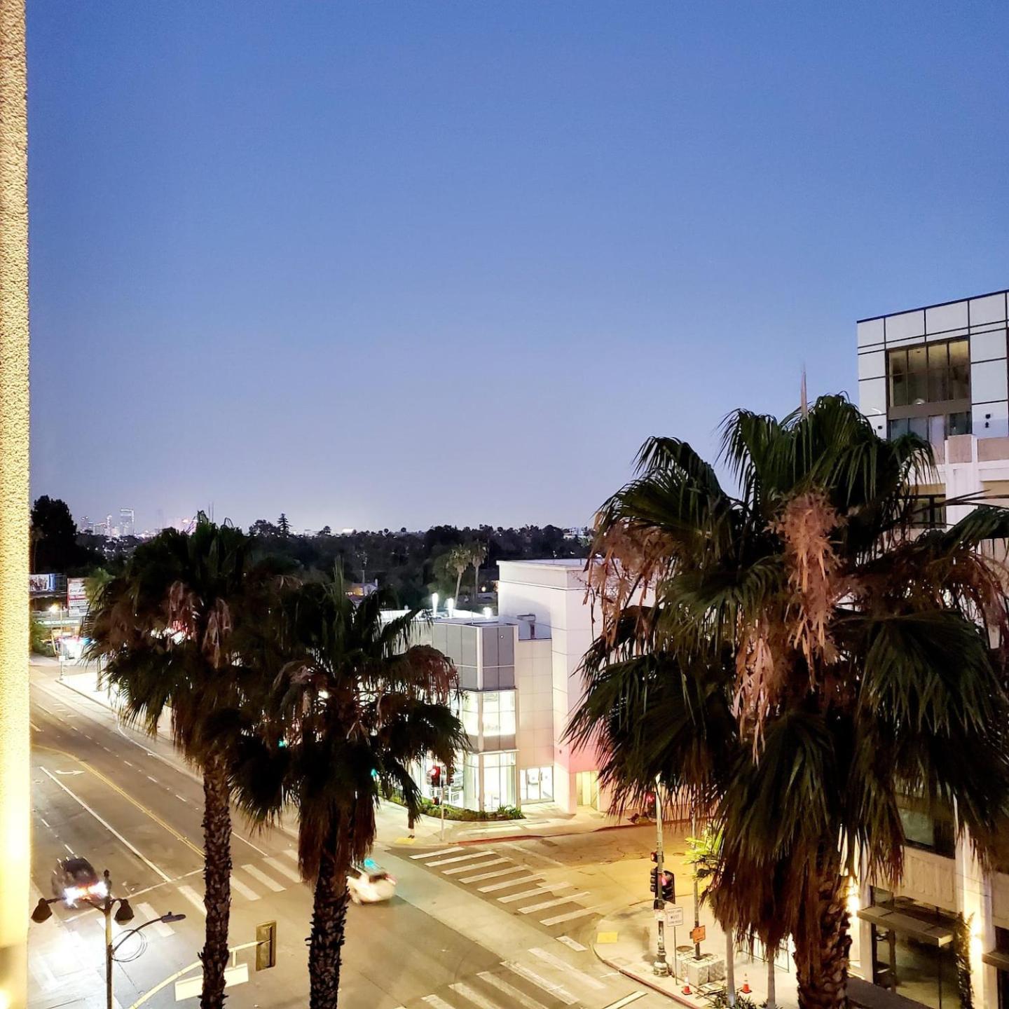 Hollywood, 21, 24 Hr Gym, Free Parking, Wi-fi Appartement