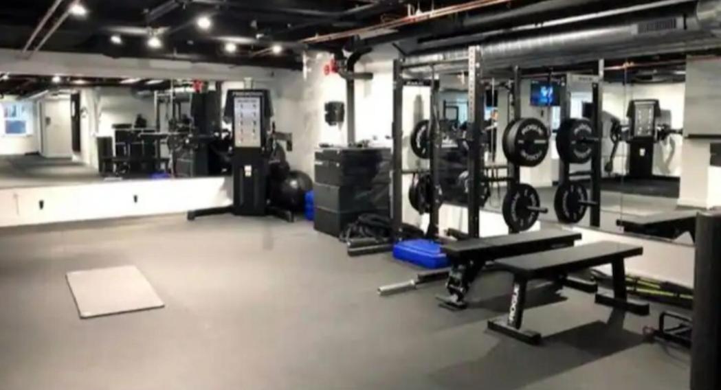 Hollywood, 21, 24 Hr Gym, Free Parking, Wi-fi